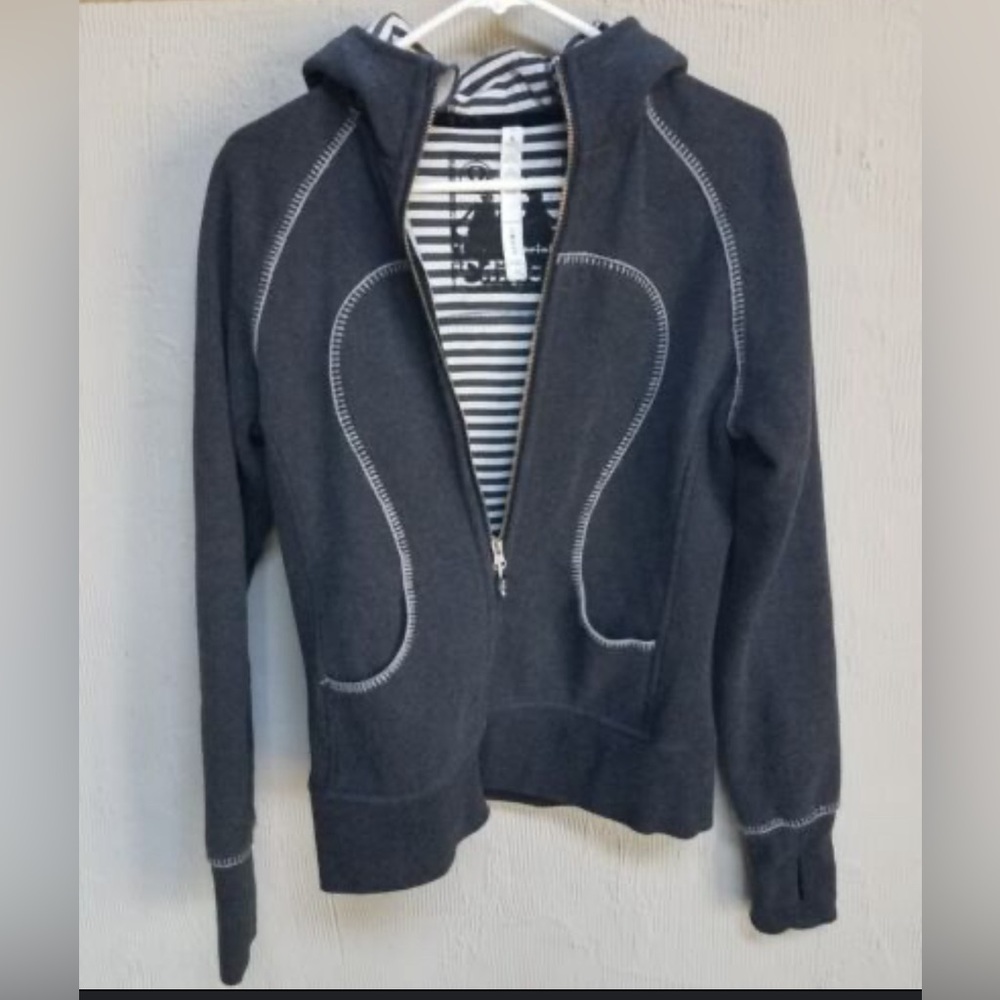 Lululemon Scuba Hoodie* Travel Pillow/Dark Grey/Special Edition/ SIZE-6